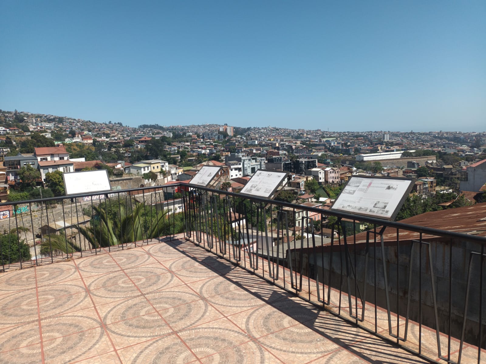 Terraza Mirador a los Sitios de Memoria de Valparaíso